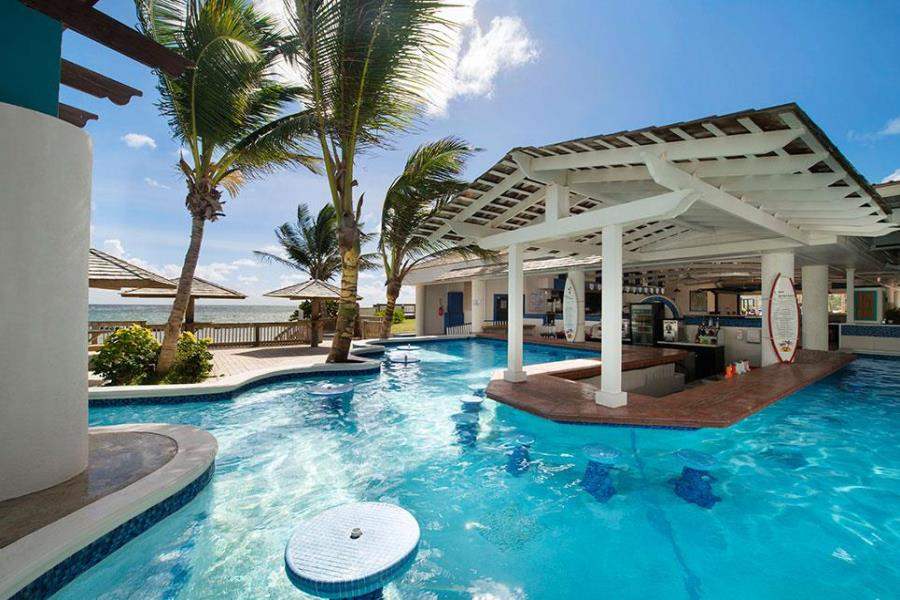 Swim Up Pool Bar