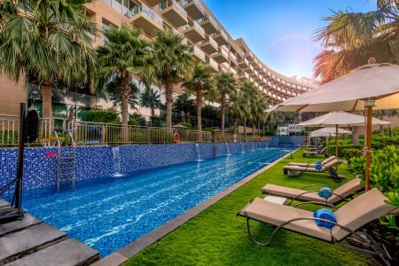 Rixos The Palm Dubai Pool